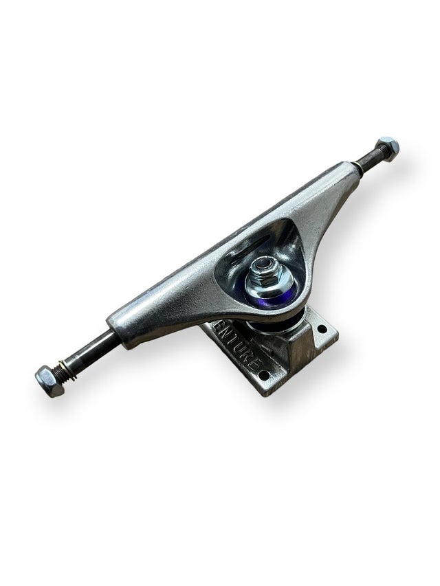 TRUCKS | Versed Skateboard Shop